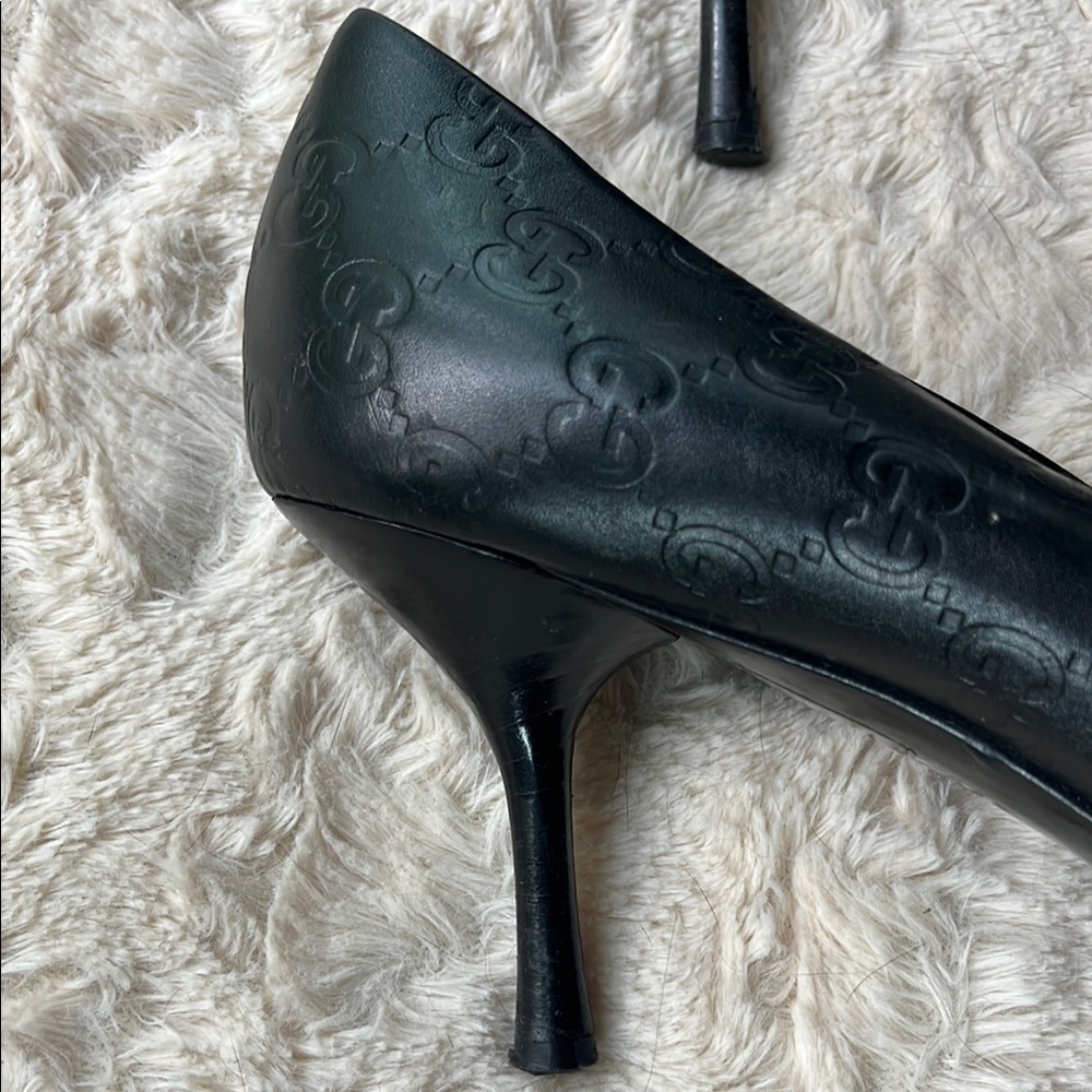 Gucci 39 1/2 C Black Embossed Leather Shoes Round Toe 👍 Low Heel Comfortable! - Picture 7 of 9